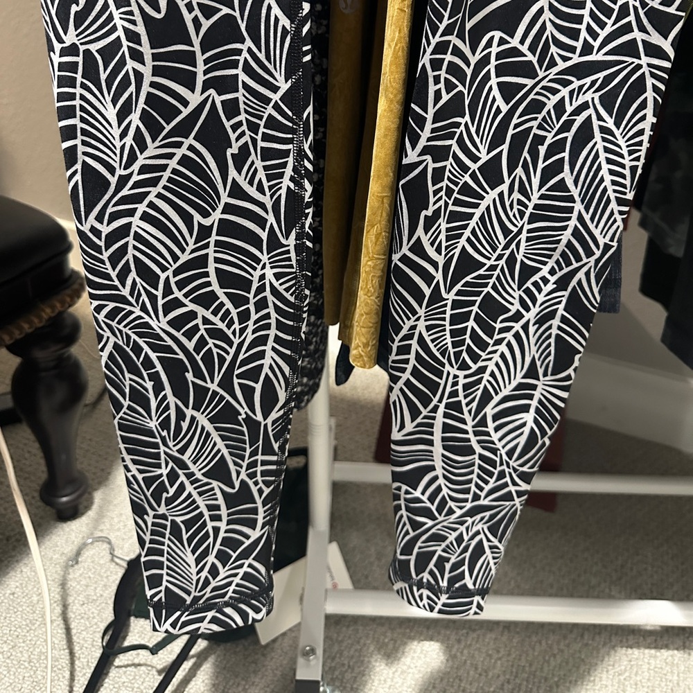 Lululemon Wunder Under Pant *Full-On
Luxtreme - Picture 6 of 7
